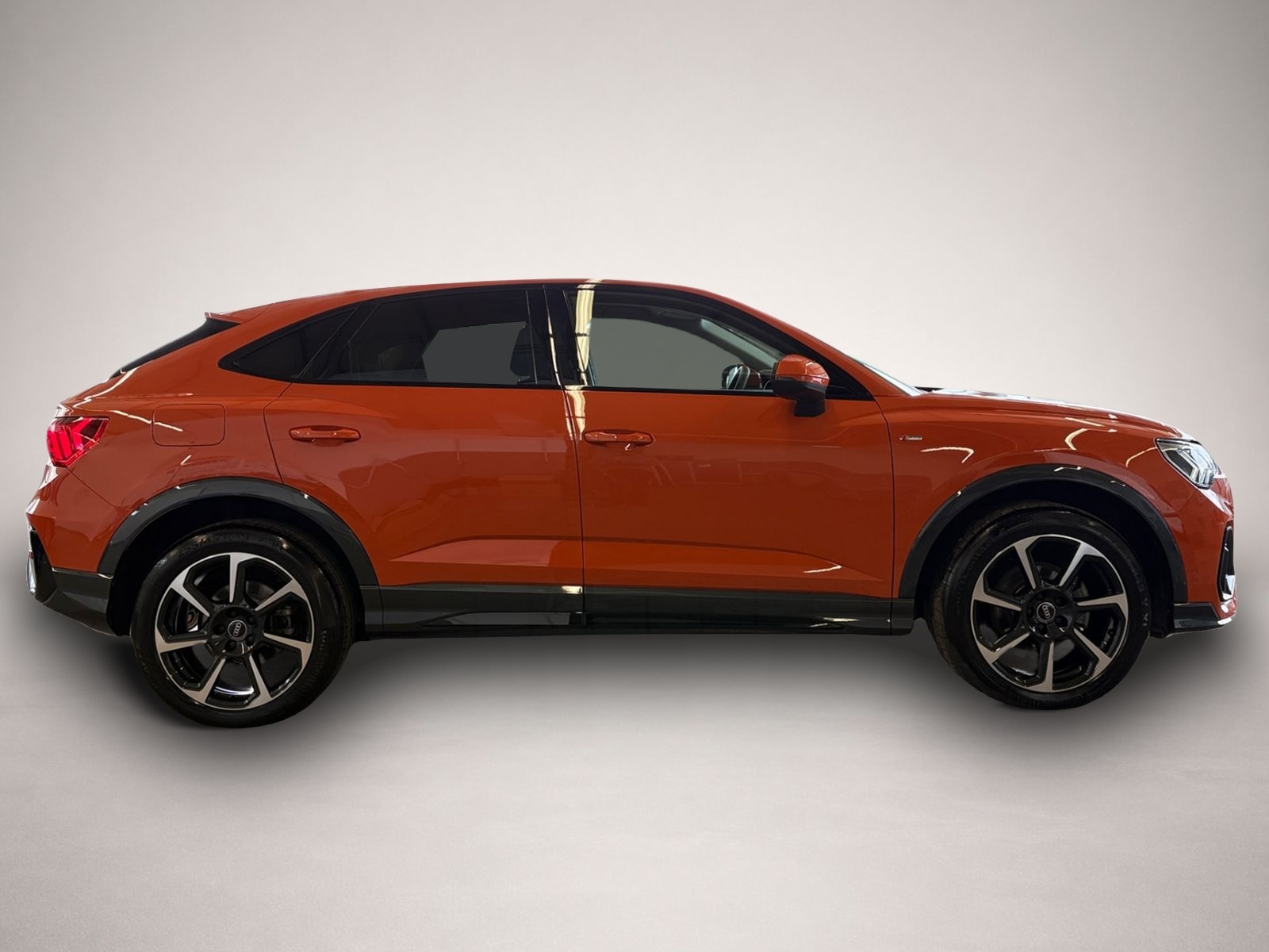Audi Q3 (10/2025, )
