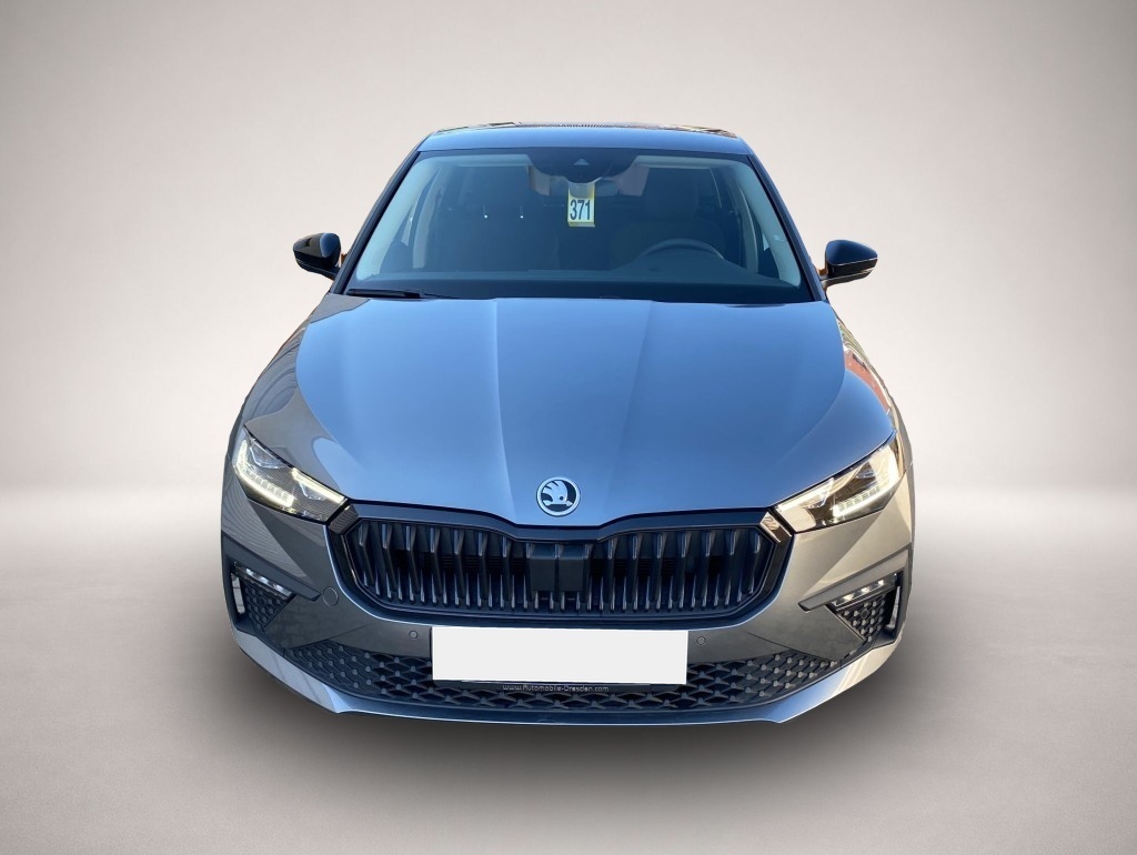 Skoda Scala (08/2025, Benzin)