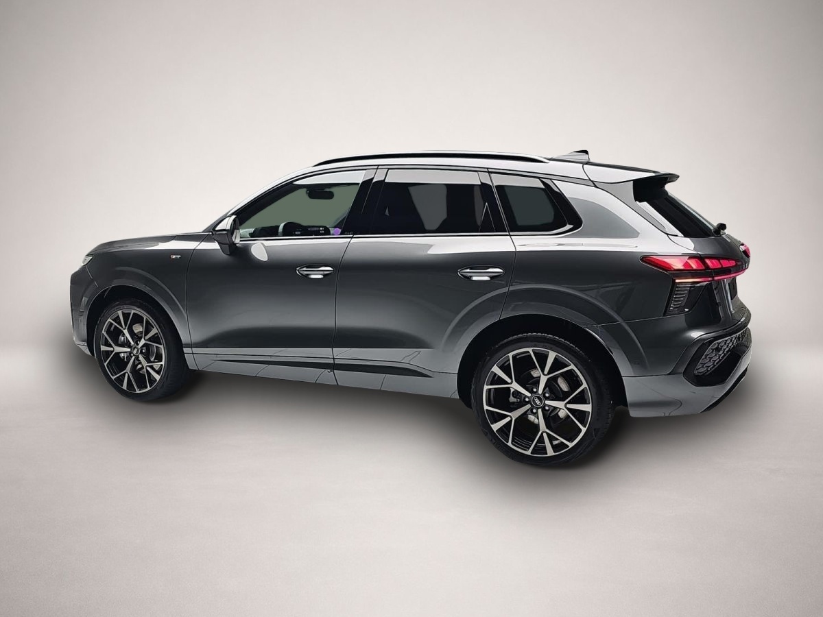 Audi Q3, image 4 of 4