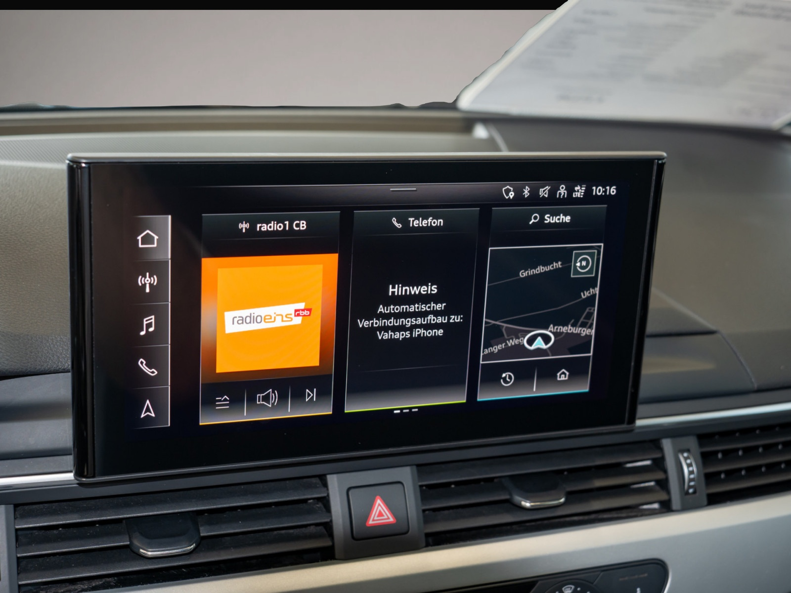 Audi A4 (03/2022, Benzin)