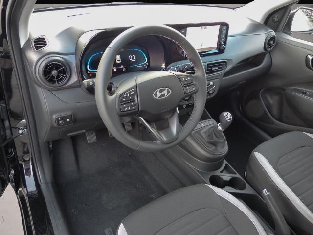 Hyundai i10 (02/2026, Benzin)