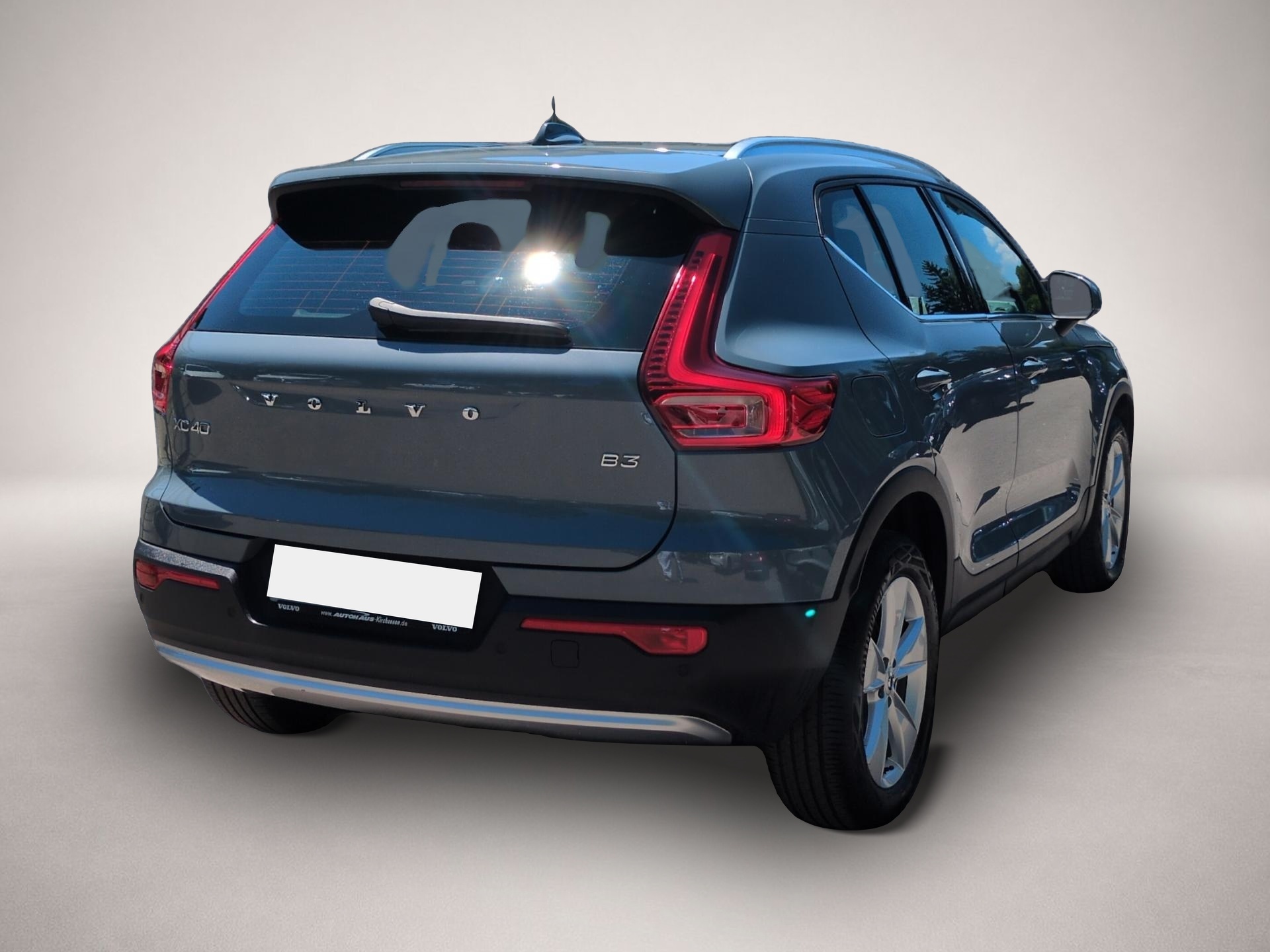 Volvo XC40 (03/2023, Benzin)