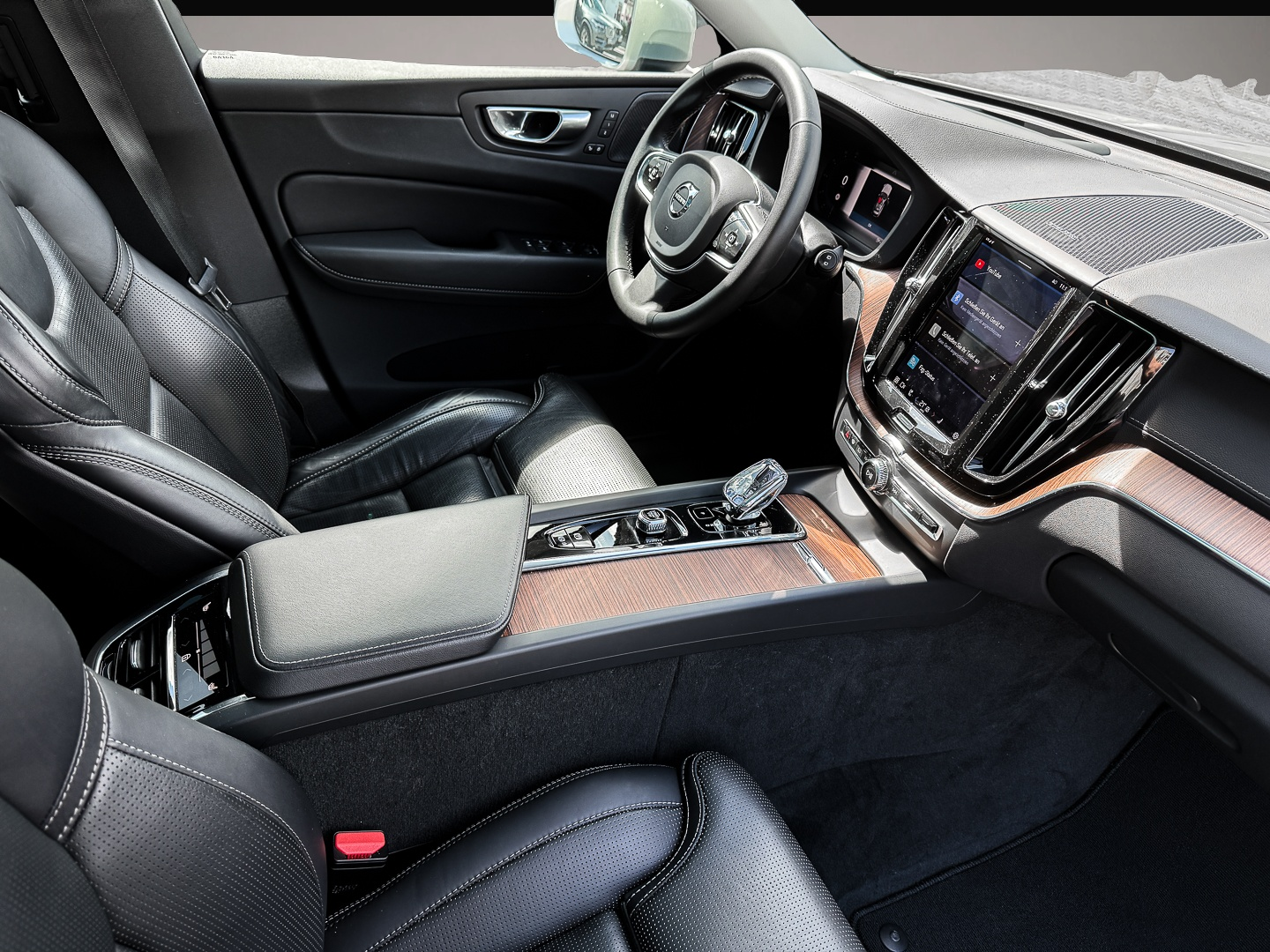 Volvo XC60 (01/2024, Diesel)