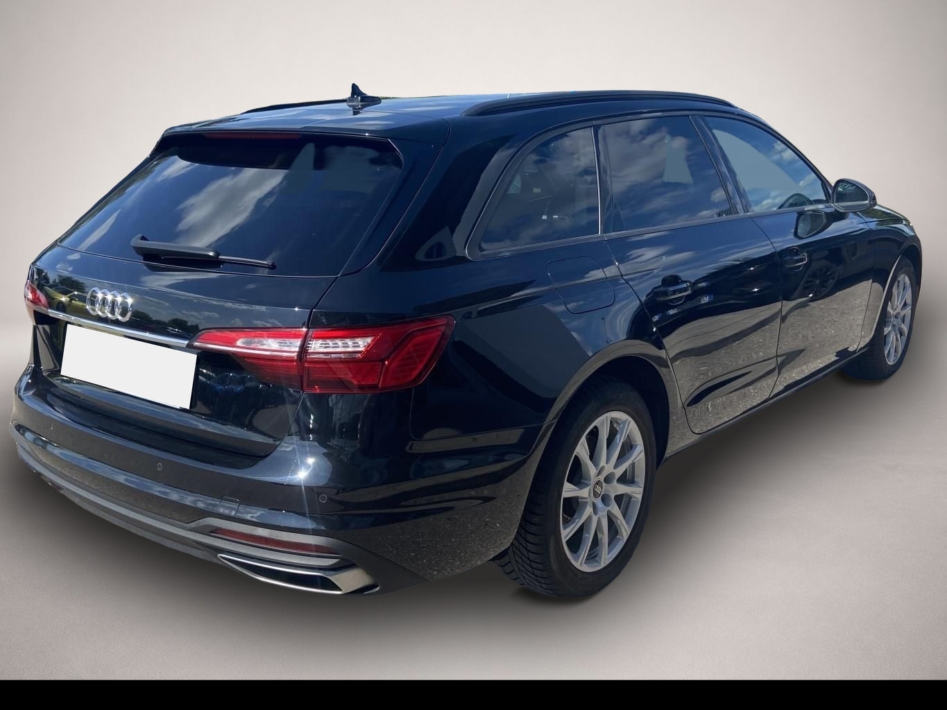 Audi A4 (08/2022, )