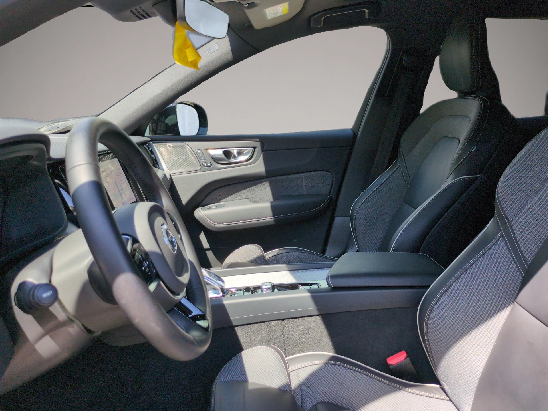 Volvo XC60 (06/2024, Benzin)