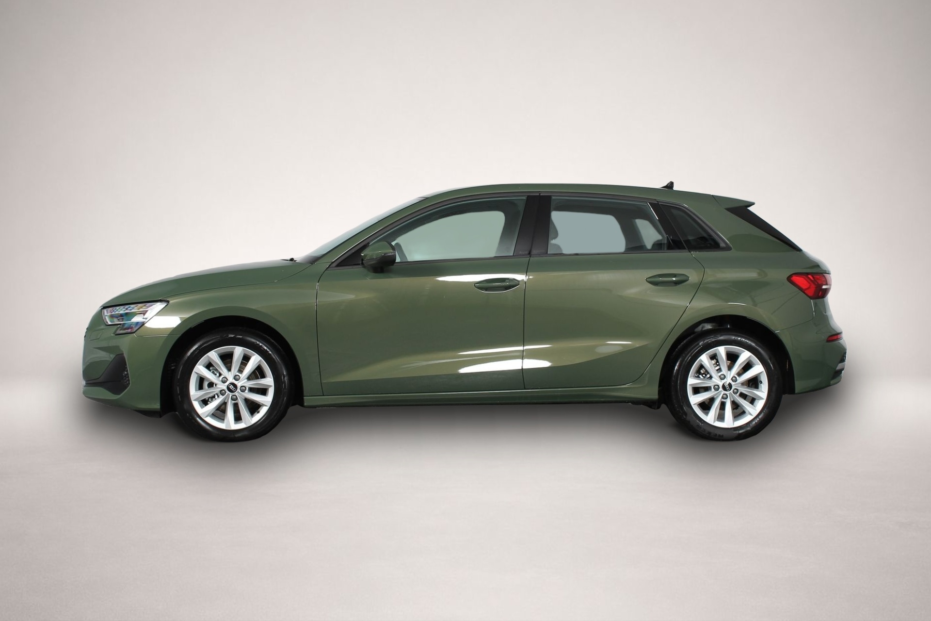 Audi A3, image 2 of 5