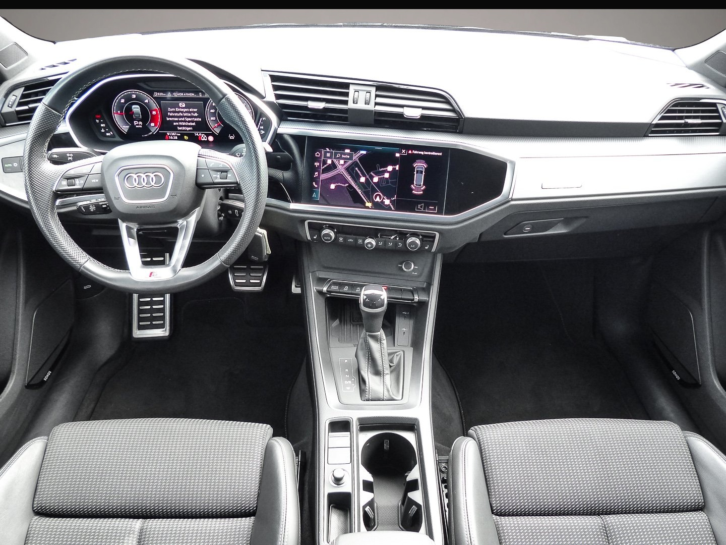 Audi Q3 (03/2023, )