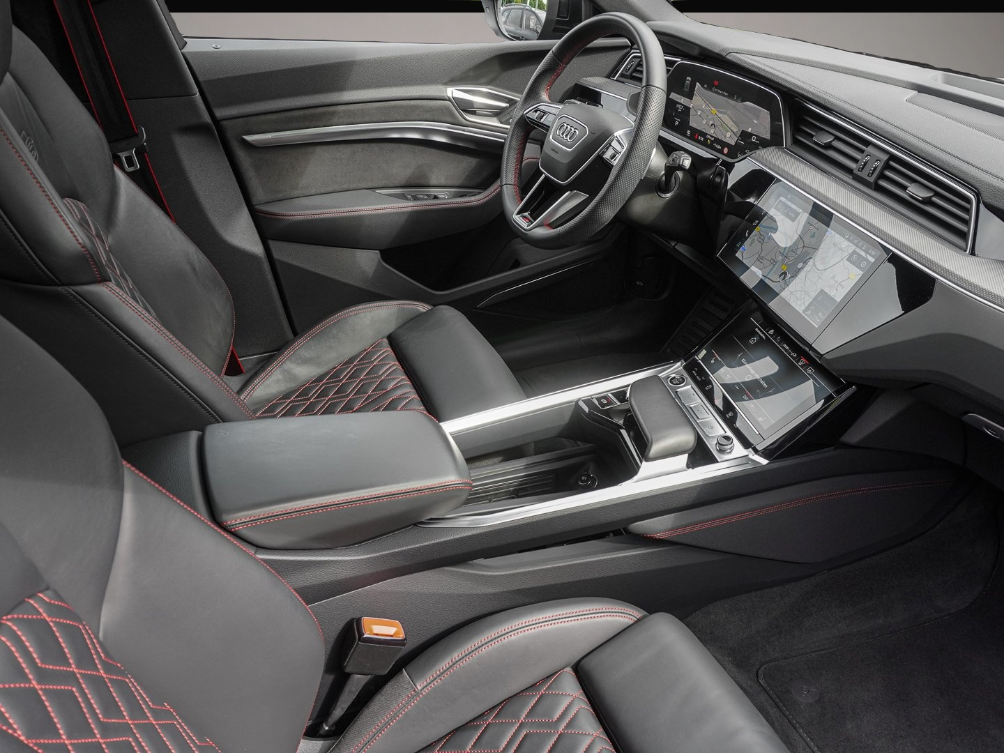 Audi Q8 e-tron (06/2023, ELECTRIC)