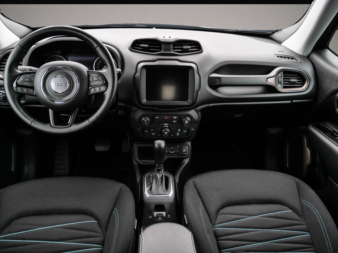 Jeep Renegade (02/2023, Benzin)