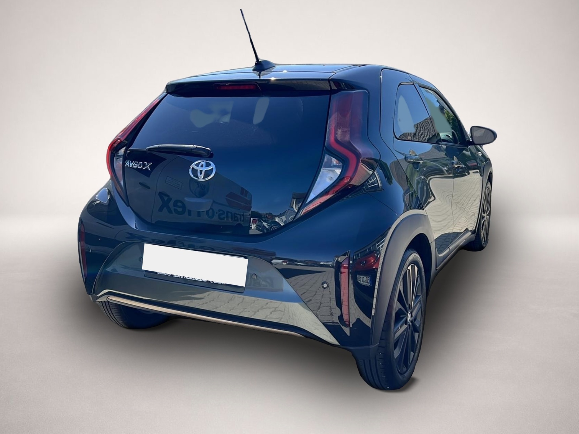 Toyota Aygo (X) (01/2023, Benzin)