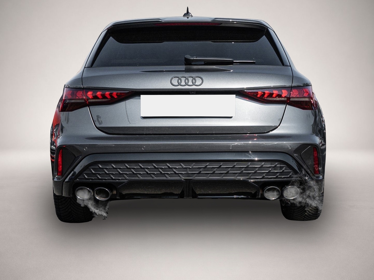 Audi quattro (02/2025, Benzin)
