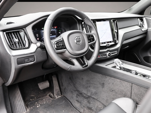 Volvo XC60 (12/2023, Hybrid (Benzin/Elektro))