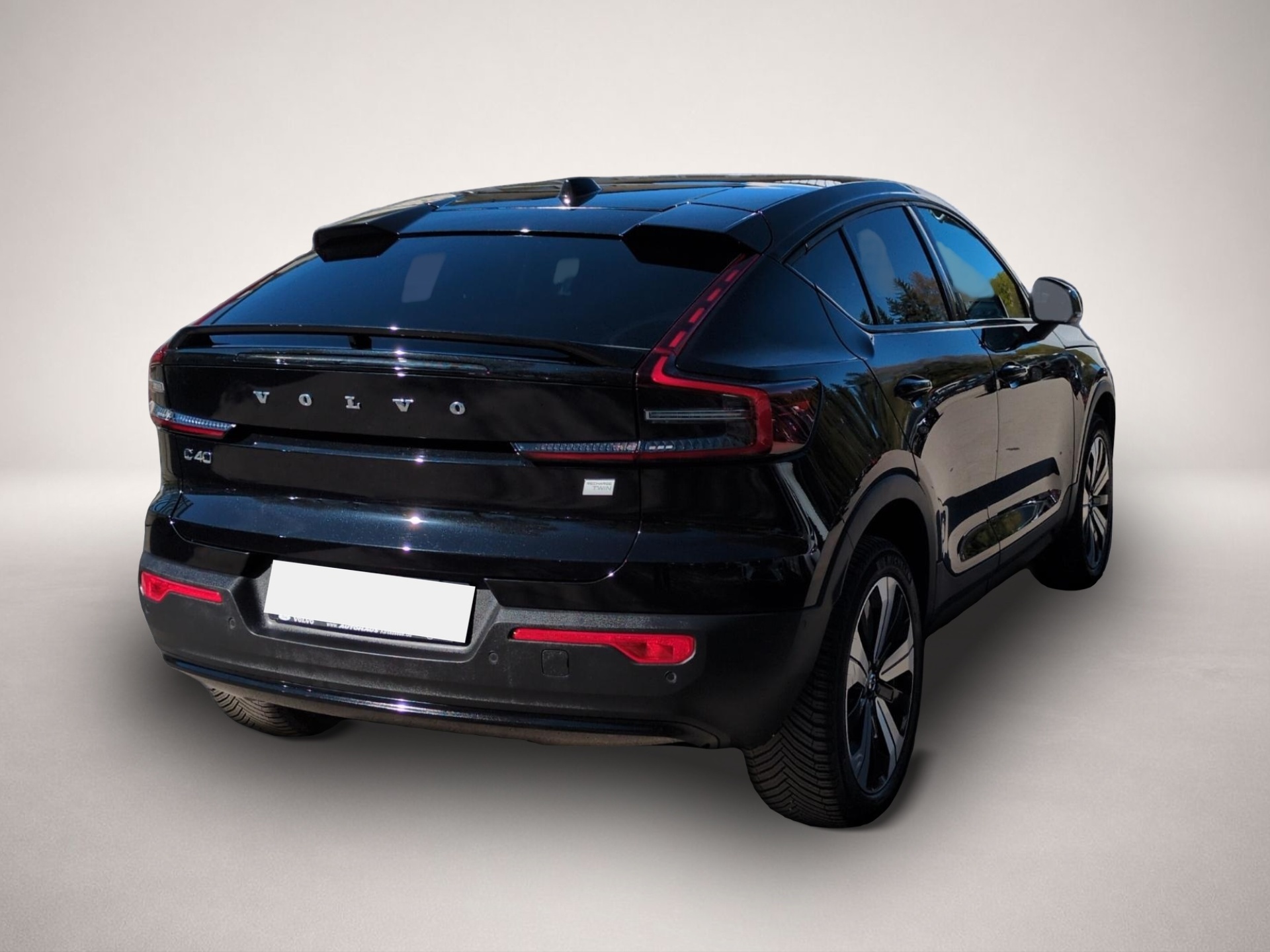 Volvo C40 (03/2023, ELECTRIC)