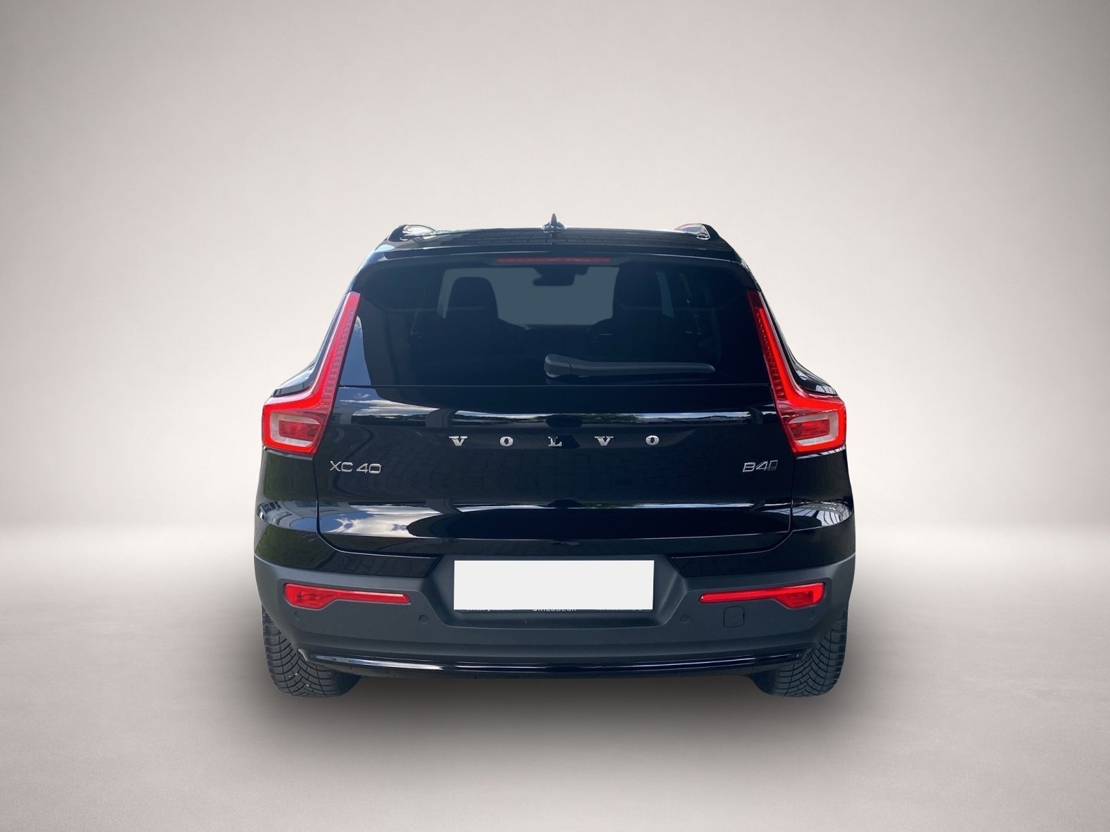 Volvo XC40 (04/2023, Benzin)