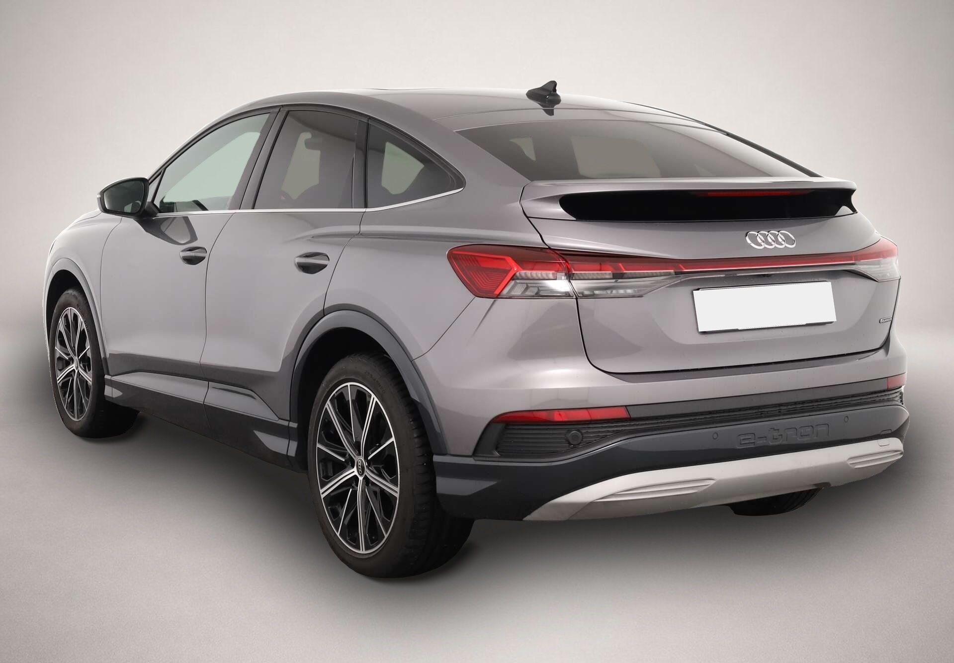 Audi Q4 e-tron (03/2024, ELECTRIC)