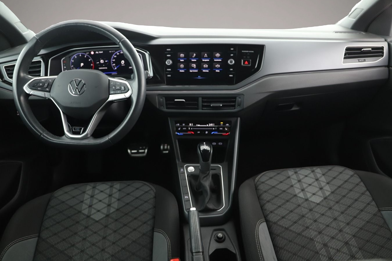 Volkswagen Taigo (10/2022, Benzin)