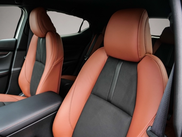 Mazda 3 (10/2025, Benzin)