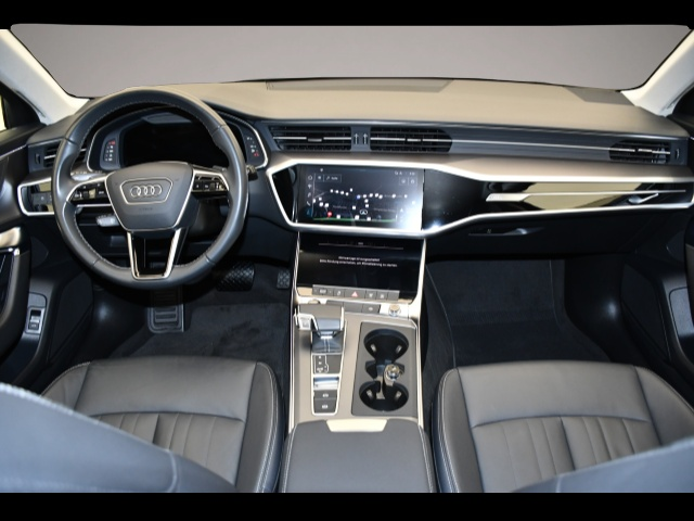 Audi A6 (10/2023, Benzin)