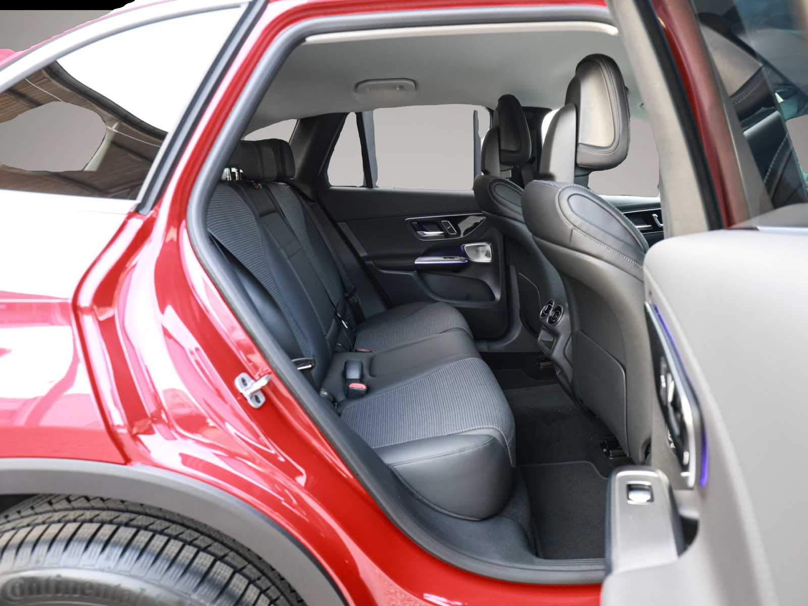 Mercedes-Benz GLC 300 (02/2026, Benzin)