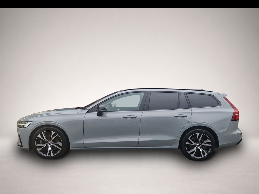 Volvo V60 (08/2025, Benzin)