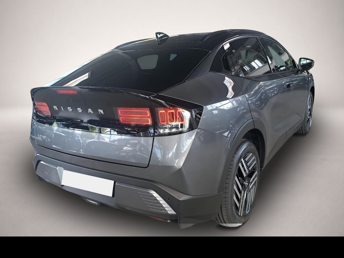 Nissan Leaf, image 2 of 4
