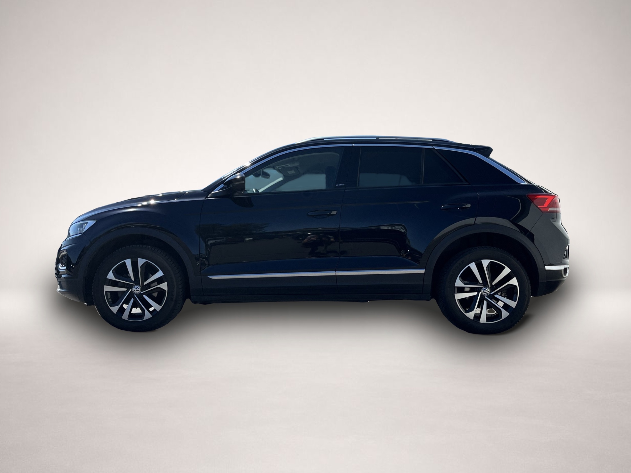 Volkswagen T-Roc (06/2021, Benzin)