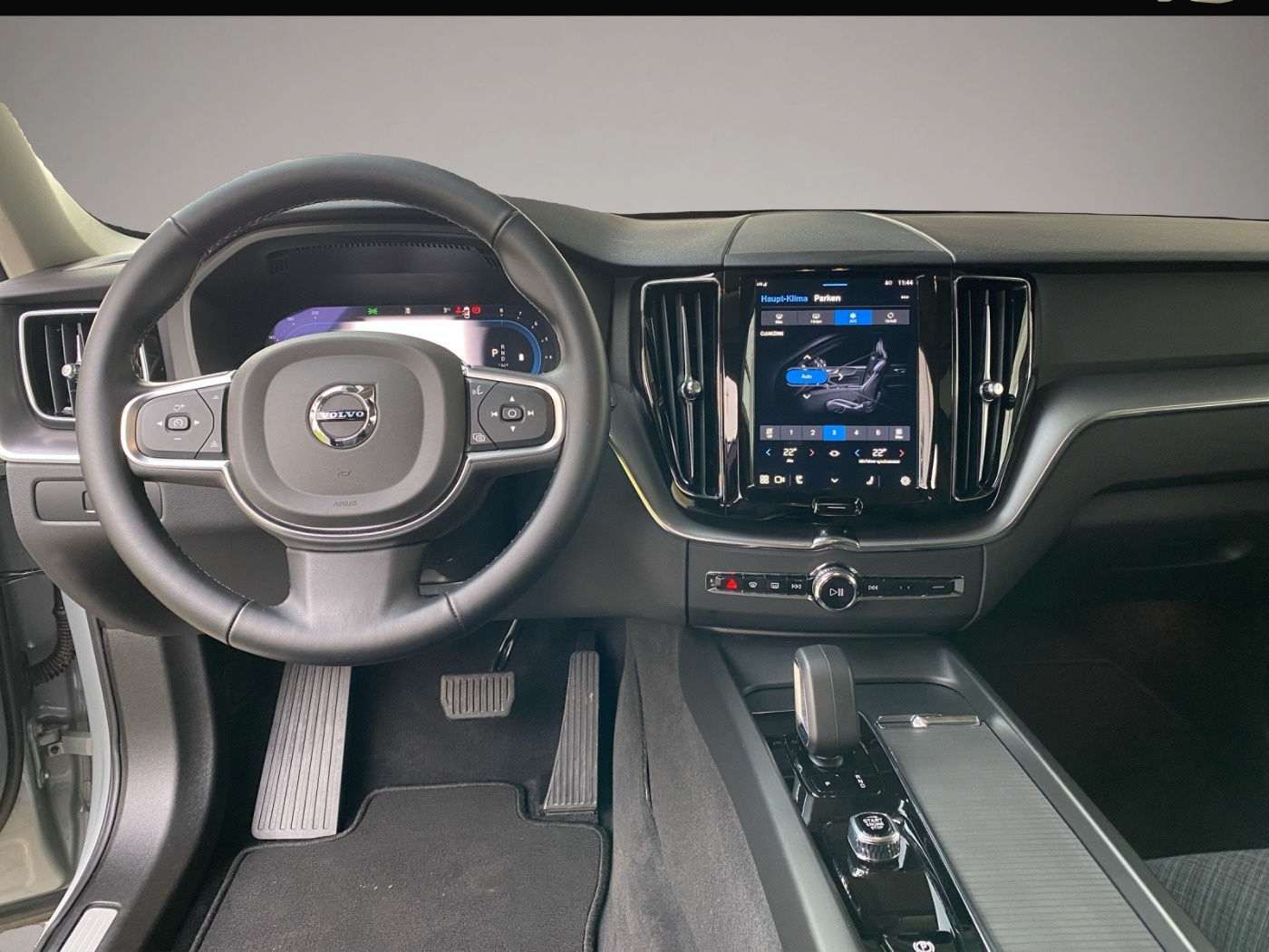 Volvo XC60 (10/2024, Benzin)