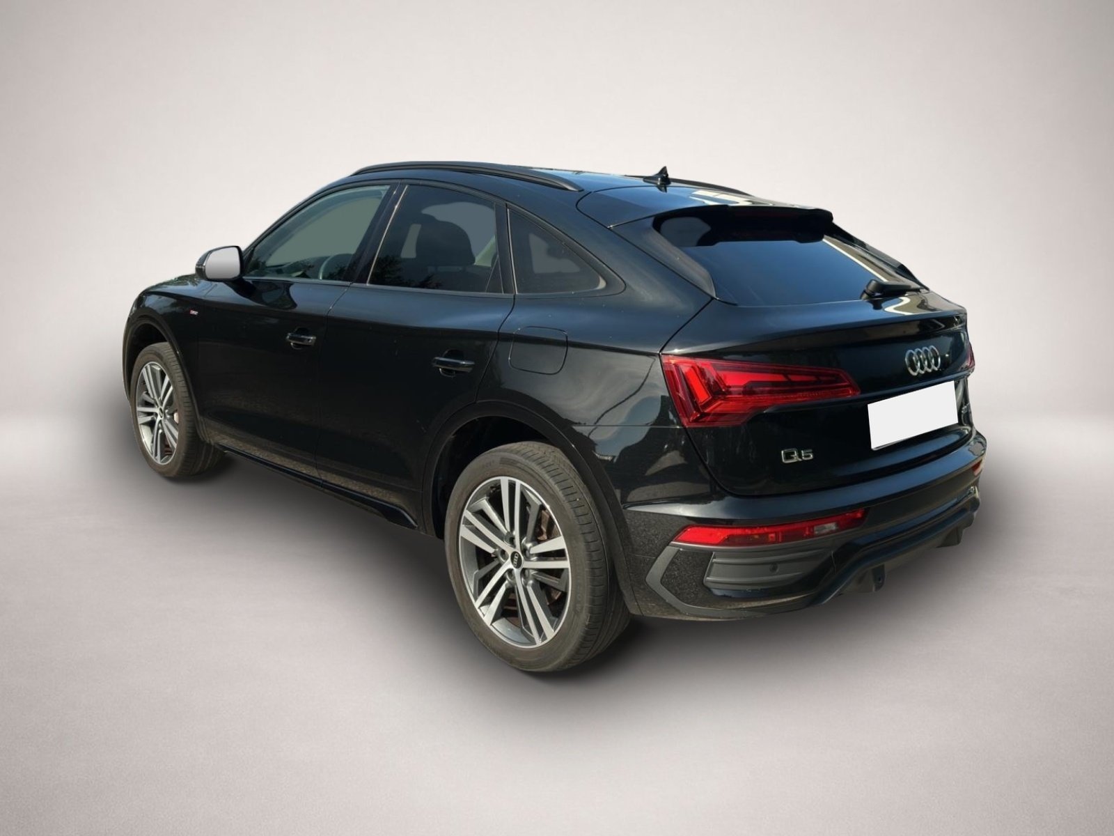 Audi quattro (04/2022, Hybrid (Benzin/Elektro))