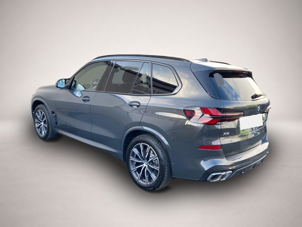 BMW X5 M60 (12/2024, Benzin)