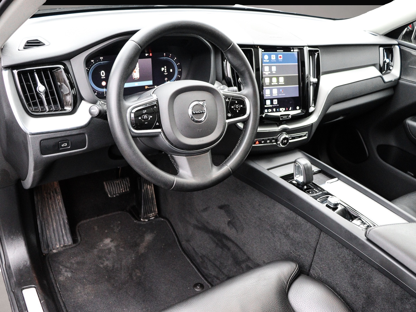 Volvo XC60 (01/2023, Benzin)