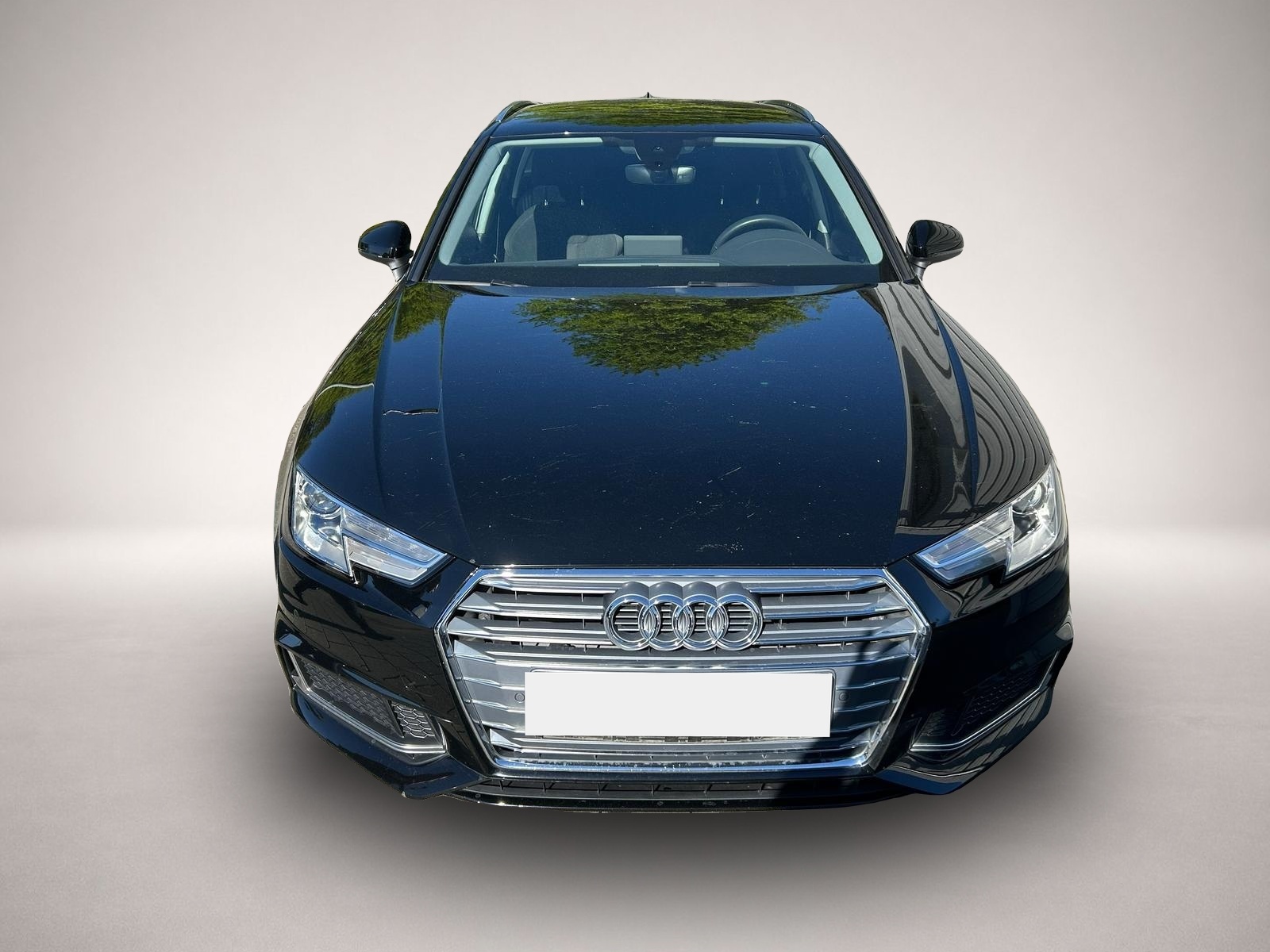 Audi A4 (01/2019, Benzin)