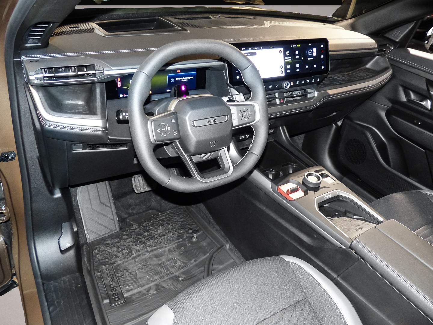 Jeep Compass (06/2026, Hybrid (Benzin/Elektro))