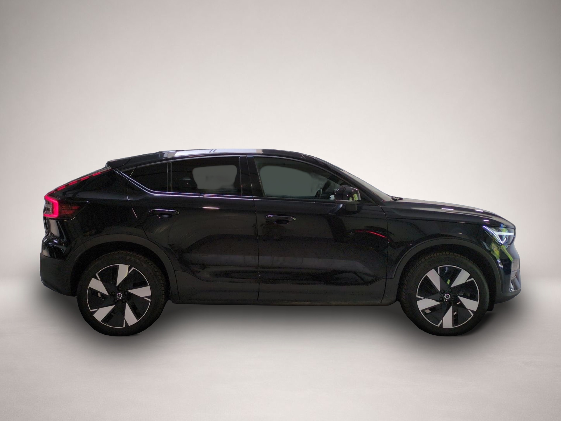 Volvo C40 (07/2023, ELECTRIC)