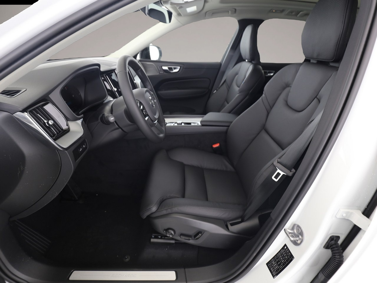 Volvo XC60 (03/2024, Hybrid (Benzin/Elektro))