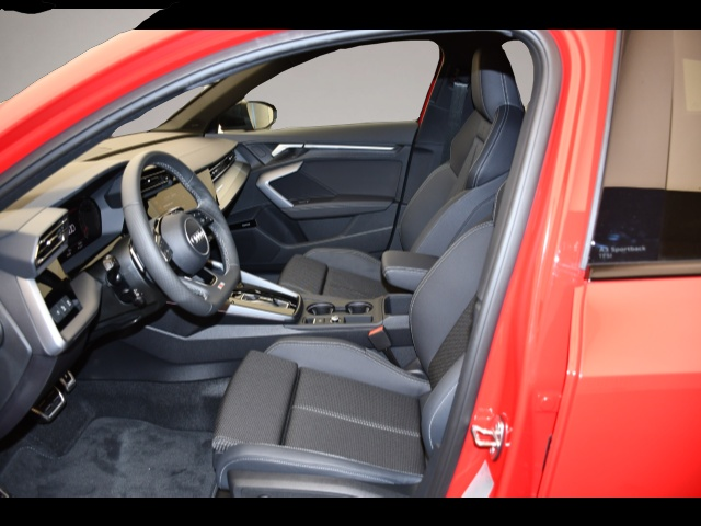 Audi A3 (06/2026, Benzin)