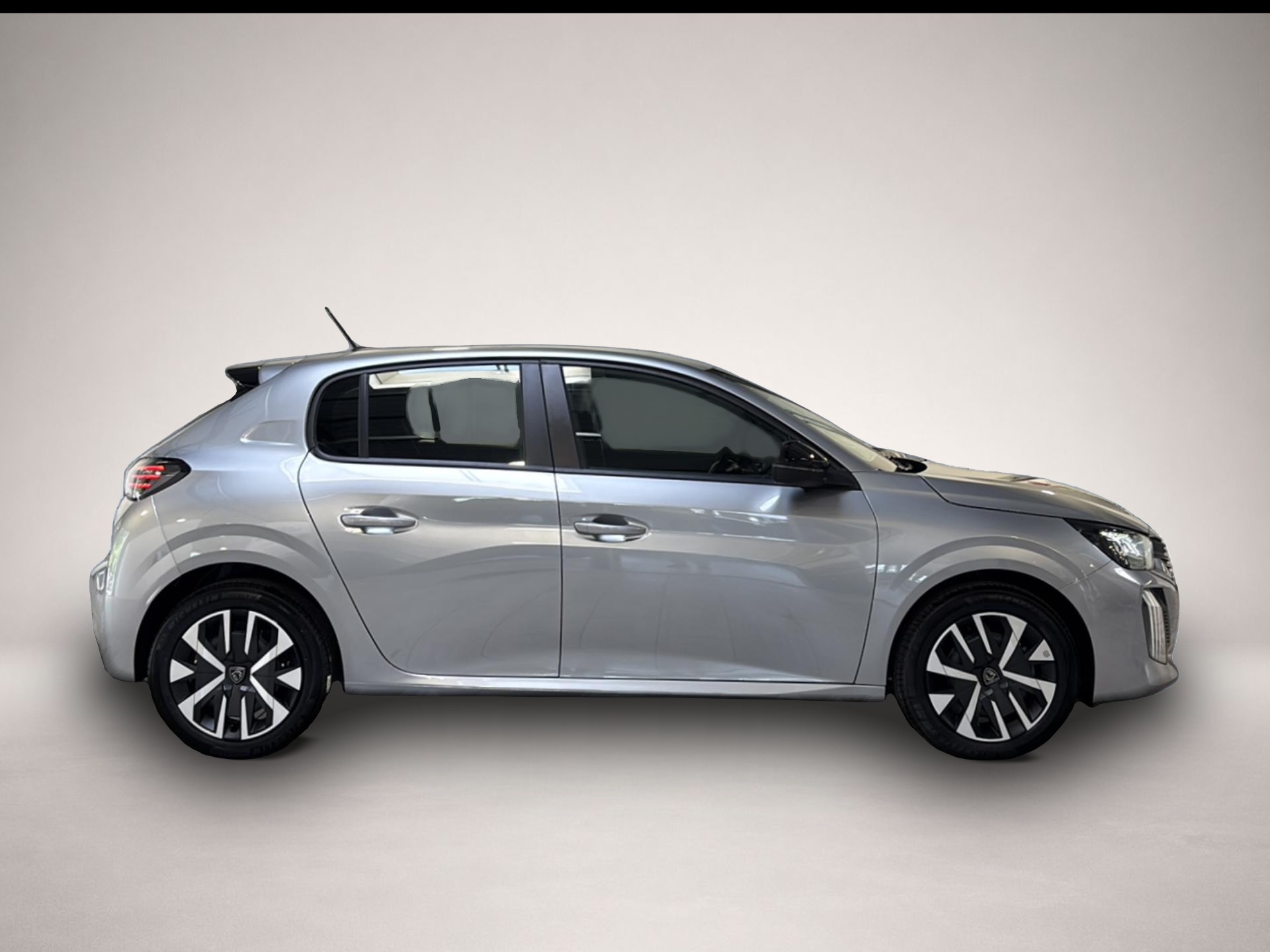 Peugeot 208 (07/2026, Benzin)