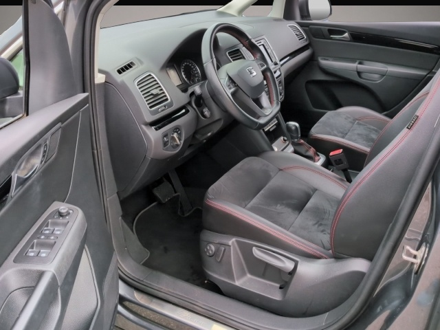 Seat Alhambra (03/2022, Benzin)