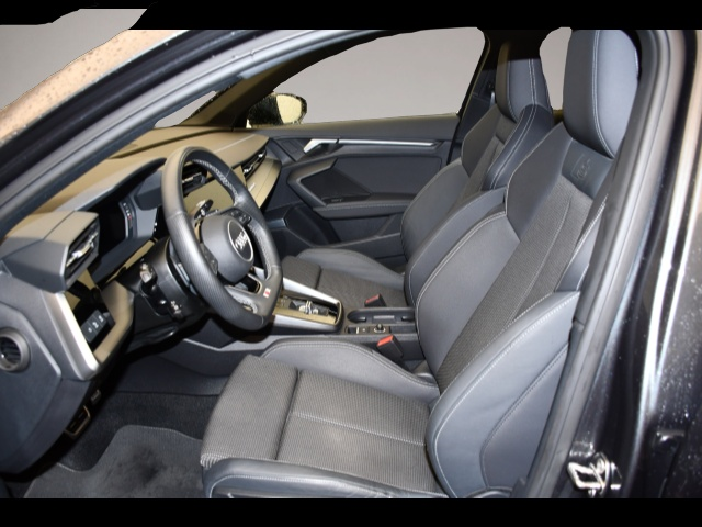 Audi quattro (06/2022, )