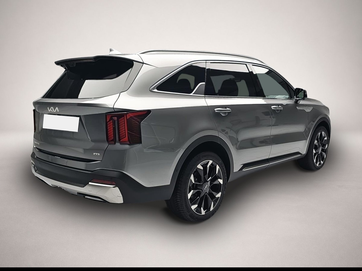 Kia Sorento, image 2 of 4