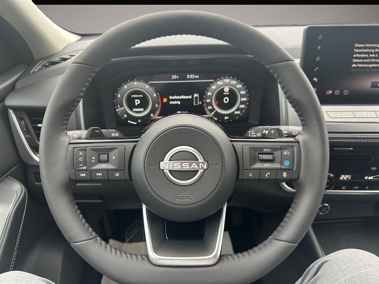 Nissan Qashqai (, Benzin)