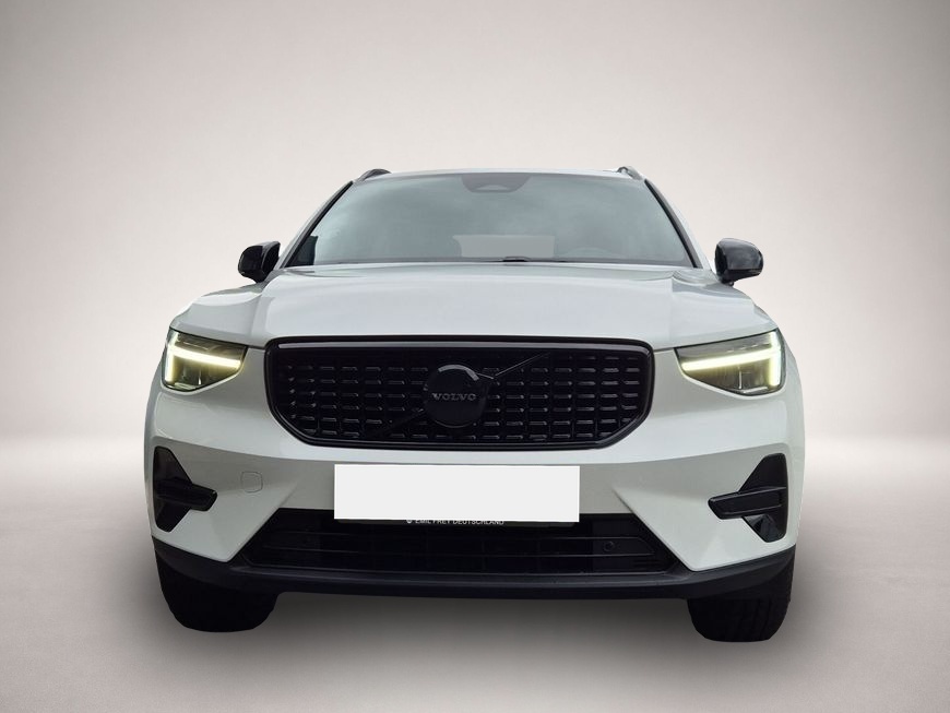 Volvo XC40 (05/2025, Benzin)