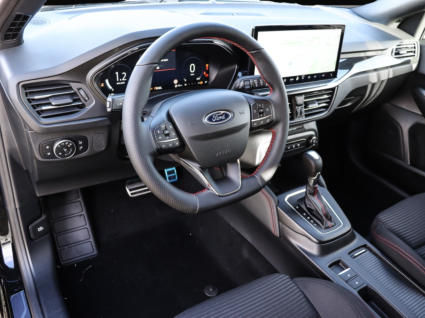 Ford Focus (03/2026, Benzin)