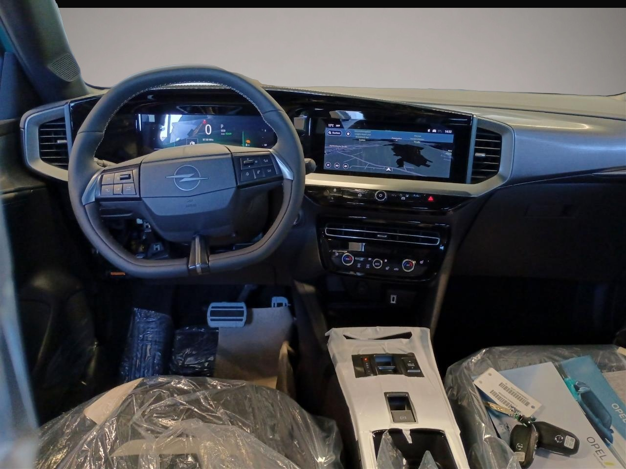 Opel Mokka-e (06/2025, ELECTRIC)