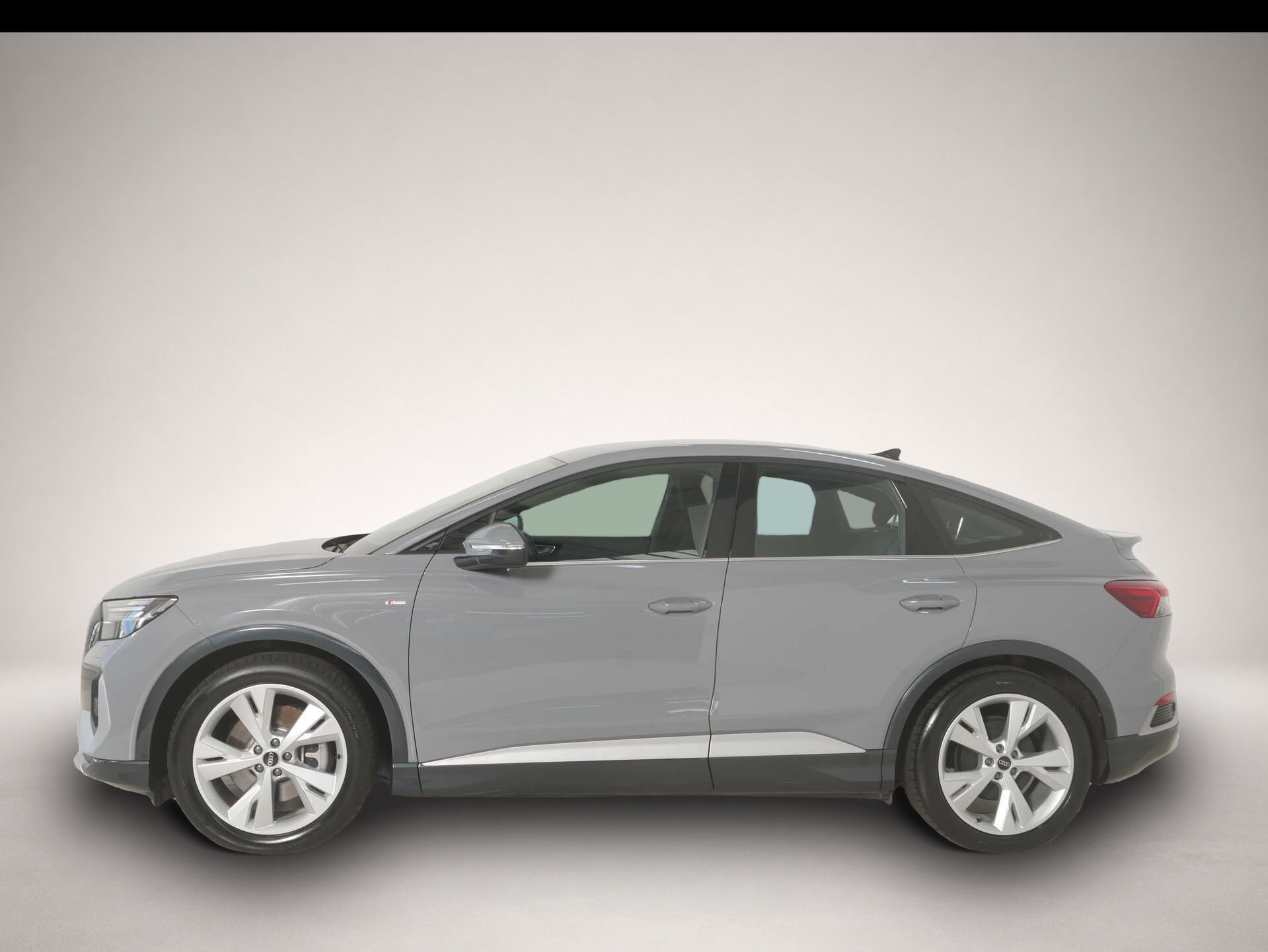 Audi Q4 e-tron (12/2024, ELECTRIC)