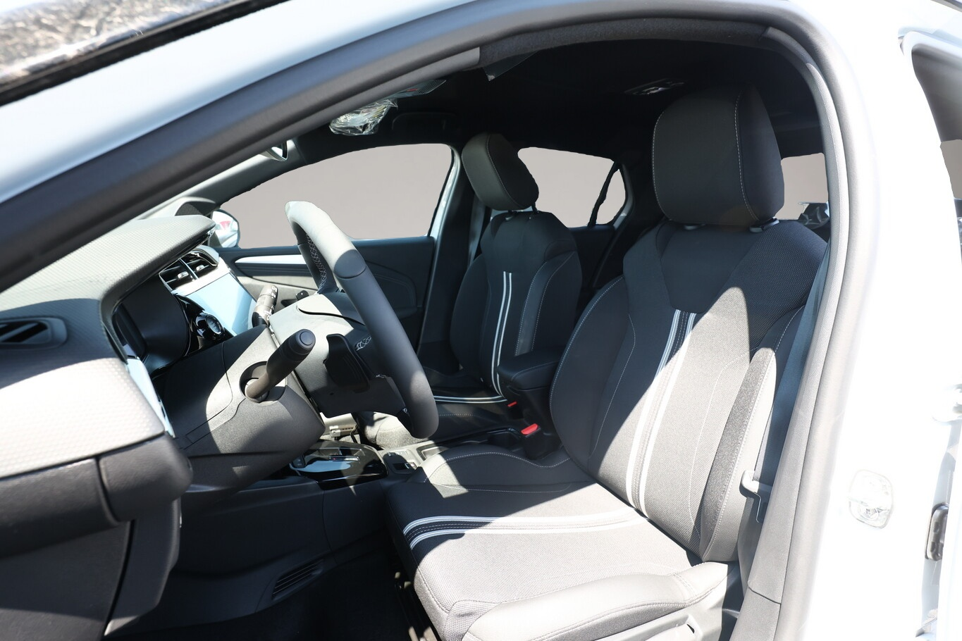 Opel Corsa (10/2025, Benzin)