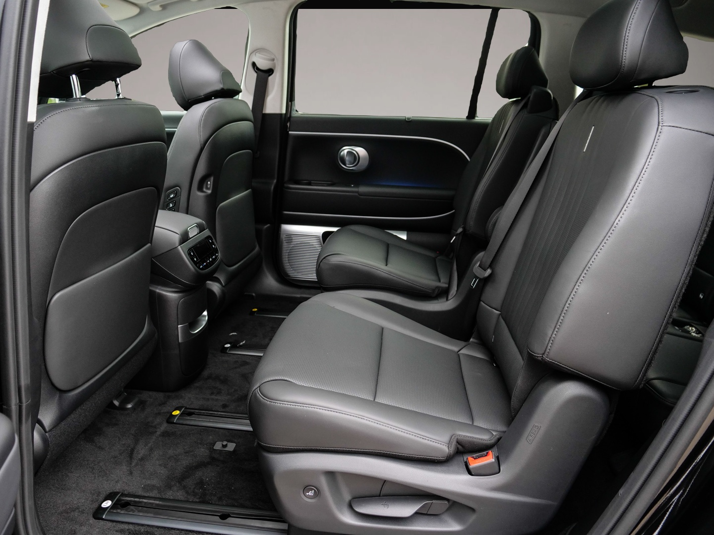 Hyundai IONIQ 9 (09/2025, ELECTRIC)