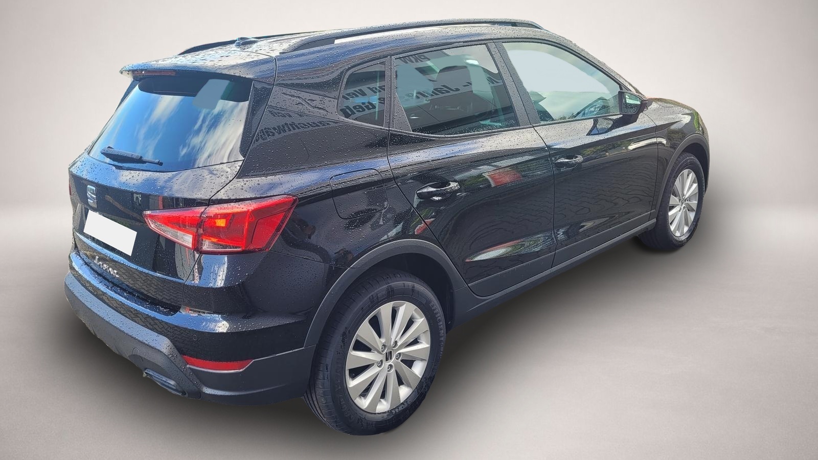 Seat Arona (12/2025, Benzin)
