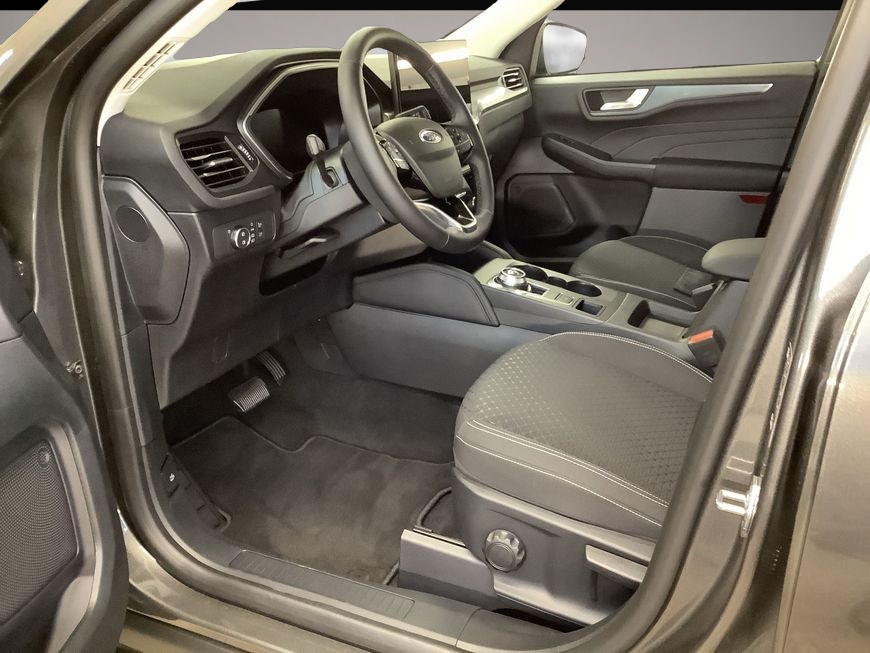 Ford Kuga (08/2025, Benzin)