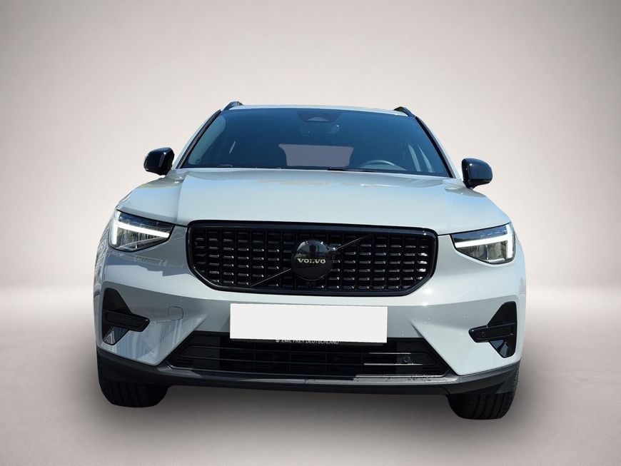 Volvo XC40 (07/2025, Benzin)