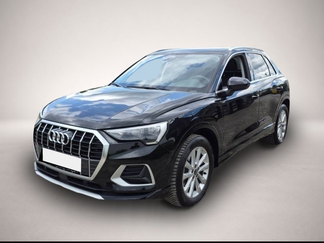 Audi Q3 (10/2020, Benzin)